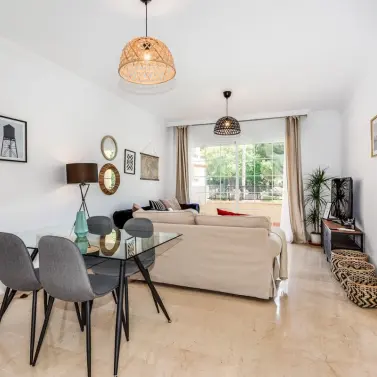 Long-term rent of middle floor apartment in Elviria