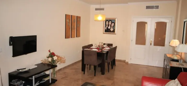 Alquiler a corto plazo de apartamento en planta media en San Pedro de Alcántara 4