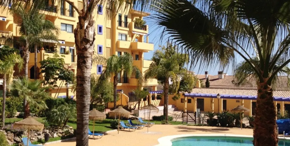 Short-term rent of middle floor apartment in San Pedro de Alcántara 3
