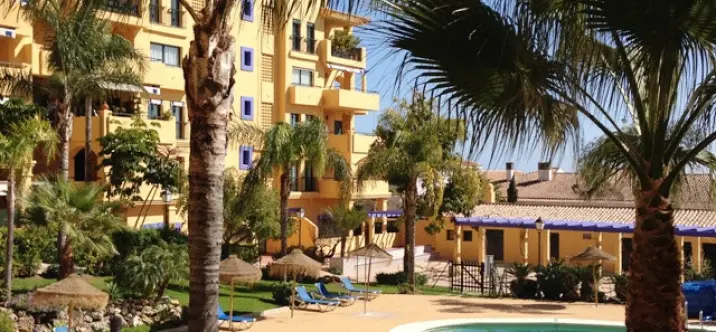 Short-term rent of middle floor apartment in San Pedro de Alcántara 2