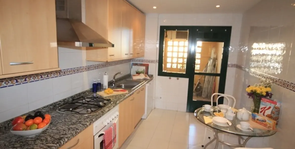 Short-term rent of middle floor apartment in San Pedro de Alcántara 8