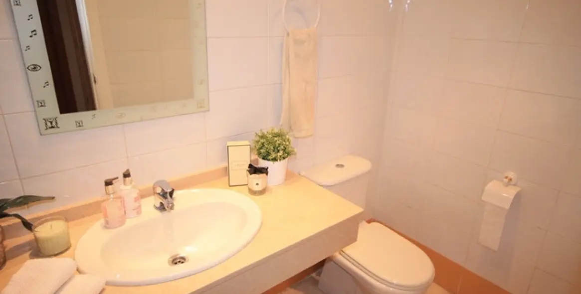 Short-term rent of middle floor apartment in San Pedro de Alcántara 25