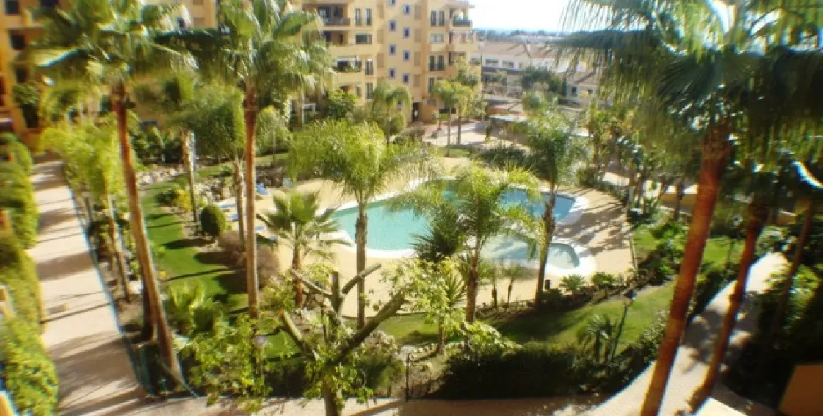 Short-term rent of middle floor apartment in San Pedro de Alcántara 30