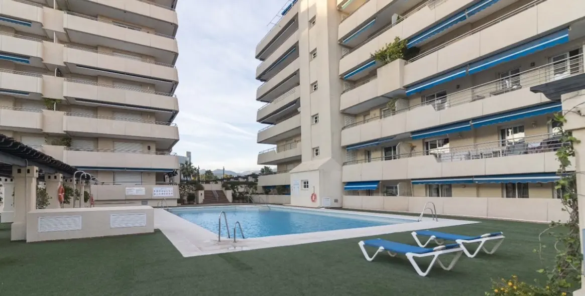Long-term rent of middle floor apartment in Puerto Banús 22