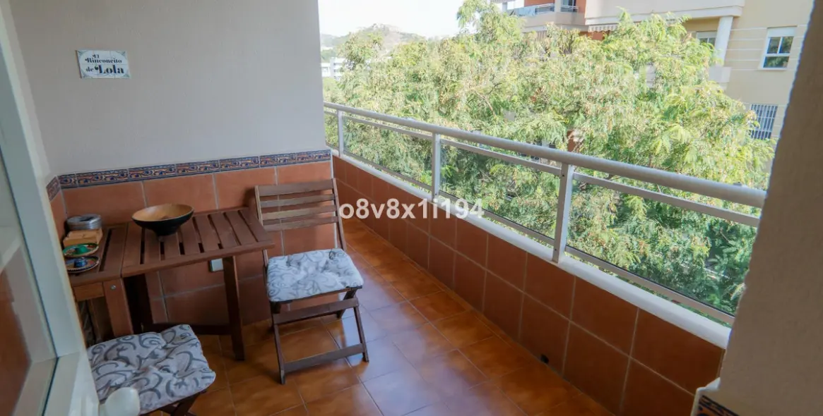 Sale of middle floor apartment in Málaga 7