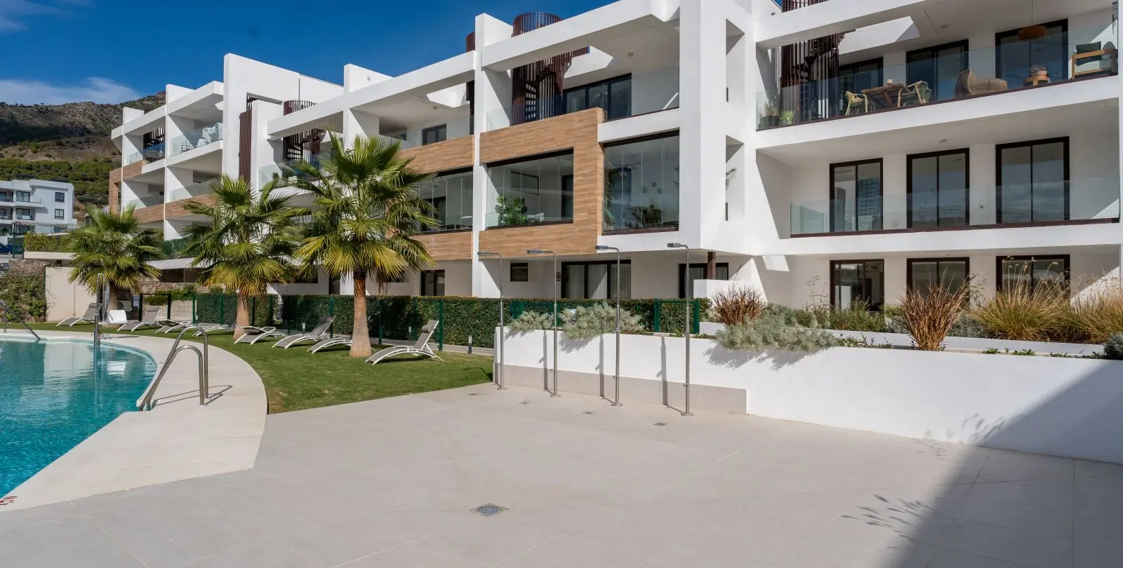Sale of ground floor apartment in Fuengirola 1