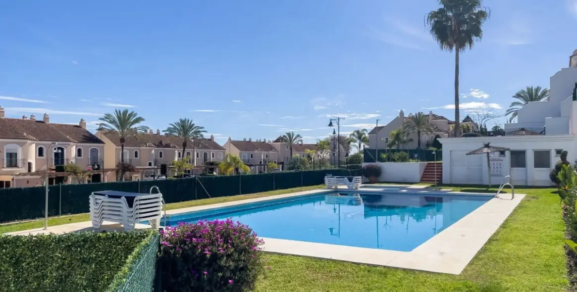 Продажа таунхауса в Estepona 3