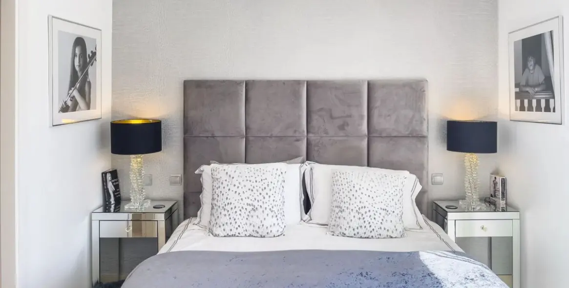 Sale of townhouse in El Paraiso 24