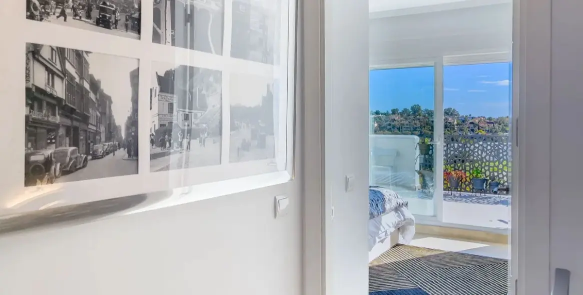 Sale of townhouse in El Paraiso 29