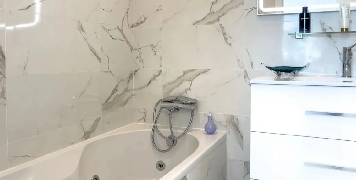 Sale of townhouse in El Paraiso 32