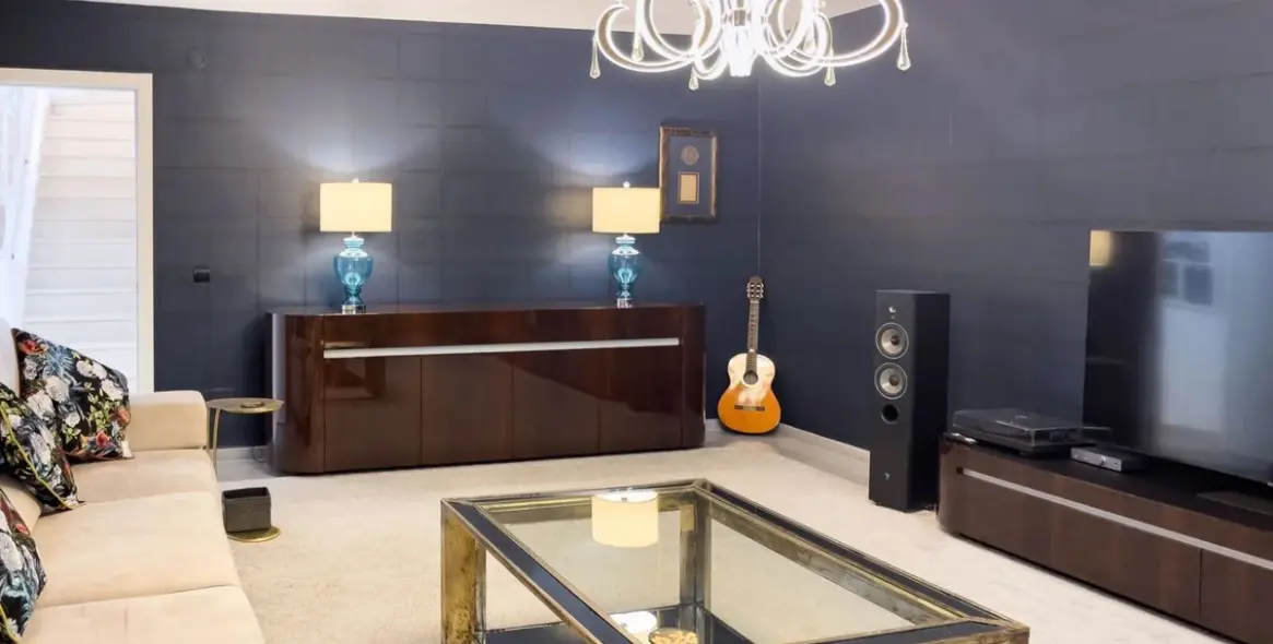 Sale of townhouse in El Paraiso 39