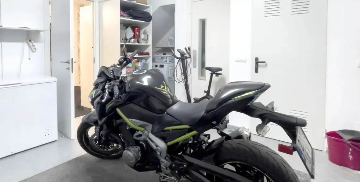 Sale of townhouse in El Paraiso 42