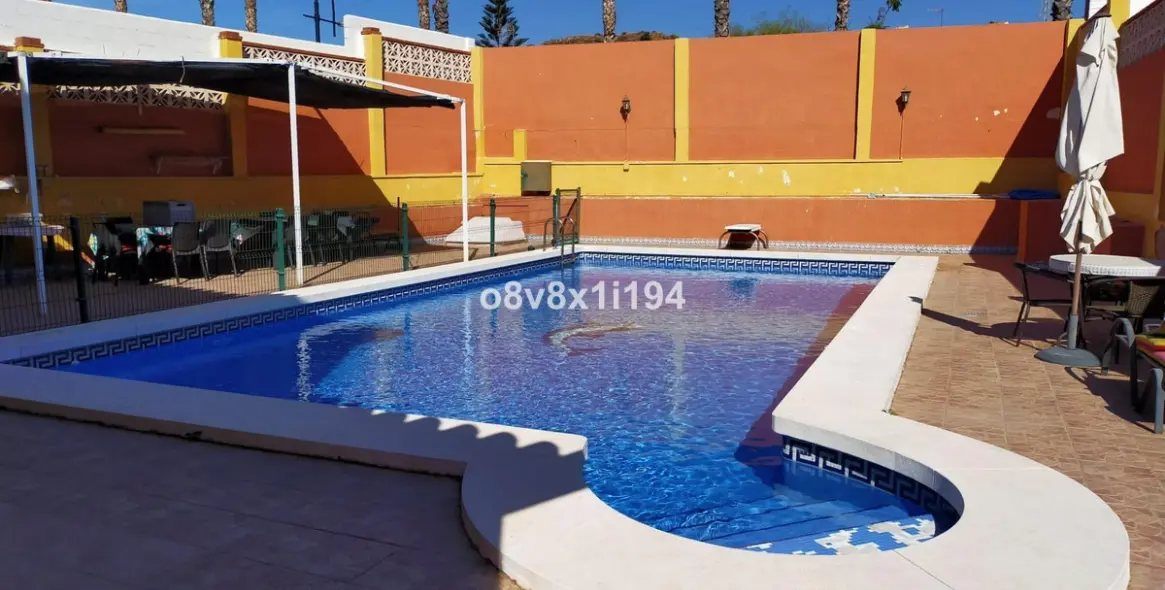 Venta de villa independiente en Rincón de la Victoria 2