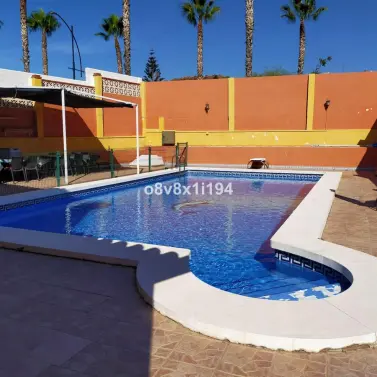 Продажа  отдельно стоящей виллы в Rincón de la Victoria