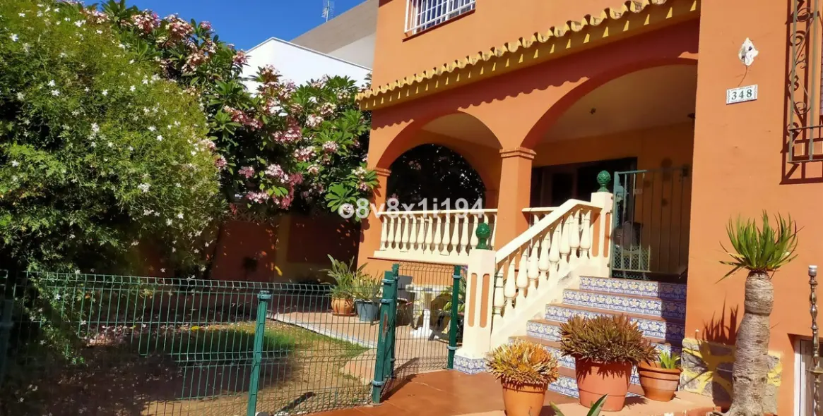 Venta de villa independiente en Rincón de la Victoria 3