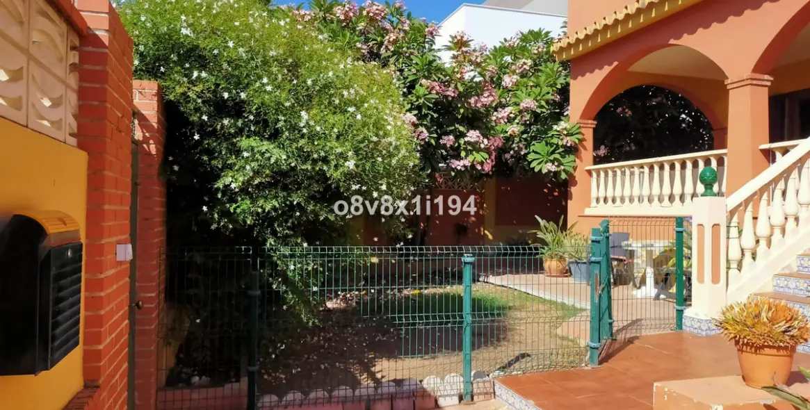 Venta de villa independiente en Rincón de la Victoria 5