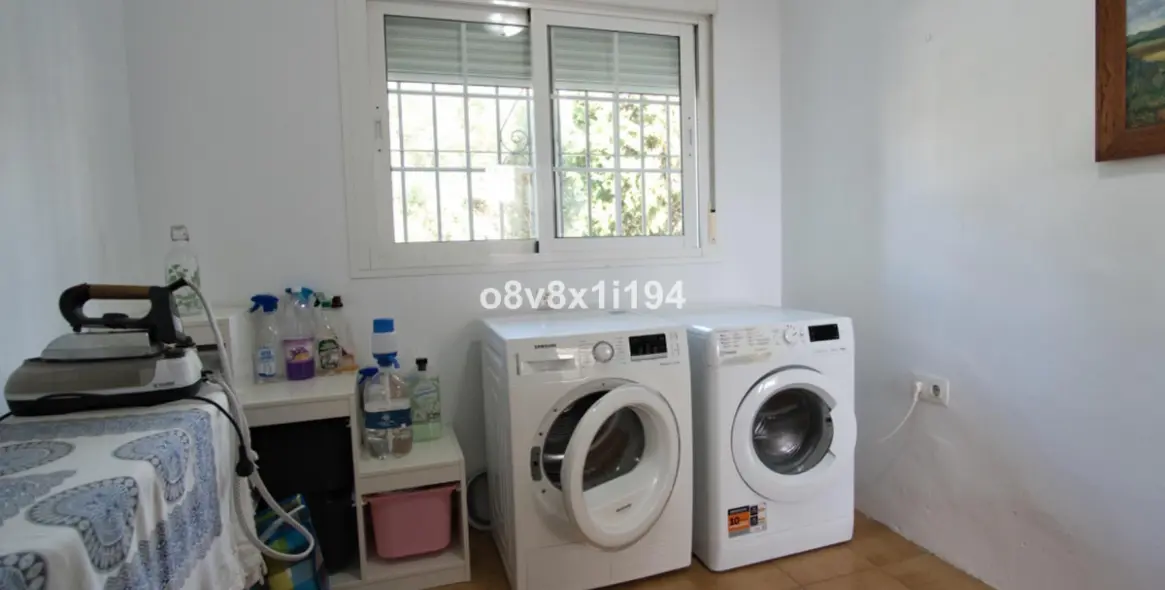 Sale of detached villa in Rincón de la Victoria 16