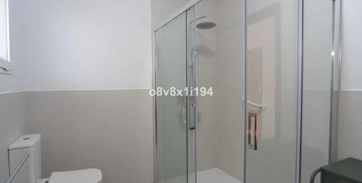 Sale of detached villa in Rincón de la Victoria 20