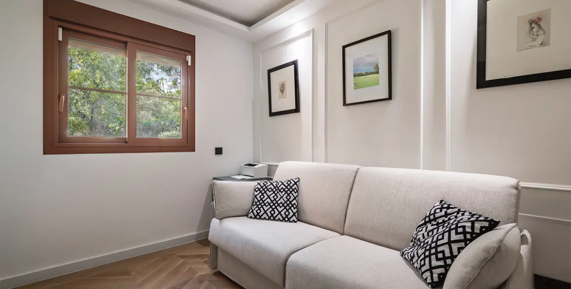 Продажа апартаментов на первом этаже в Benahavís 6