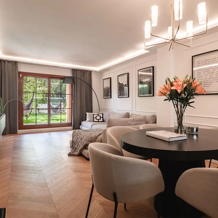 Venta de apartamento en planta baja en Benahavís