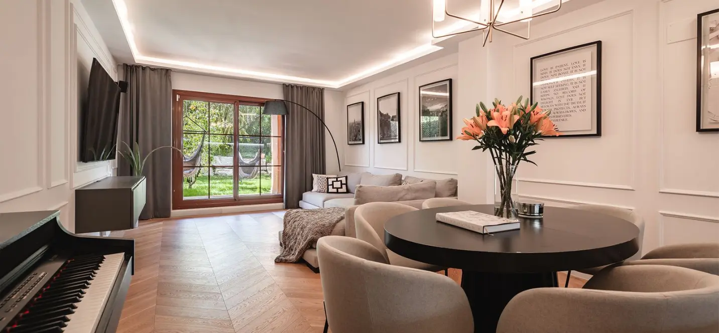 Venta de apartamento en planta baja en Benahavís 0