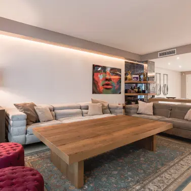 Sale of middle floor apartment in The Golden Mile