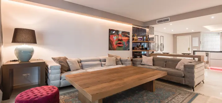 Long-term rent of middle floor apartment in The Golden Mile 3