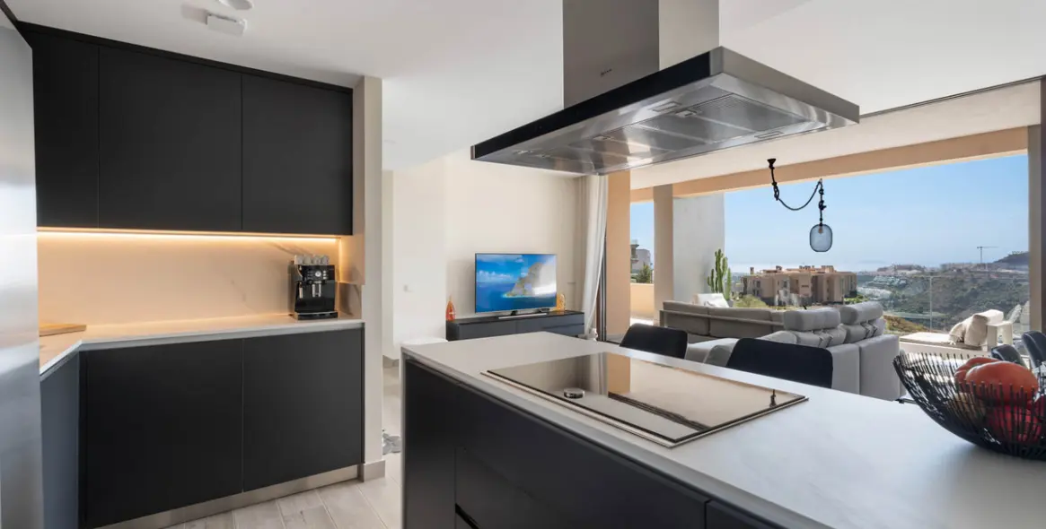 Продажа апартаментов на среднем этаже в Benahavís 6