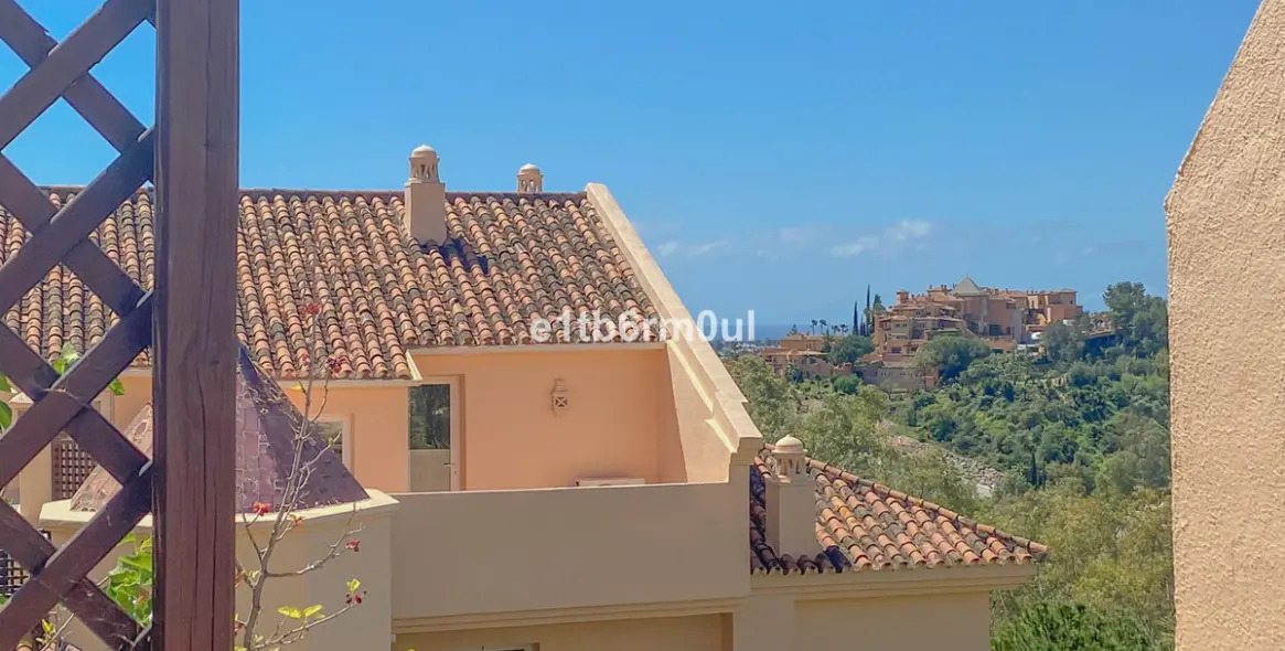 Venta de apartamento en planta baja en Nueva Andalucía 24