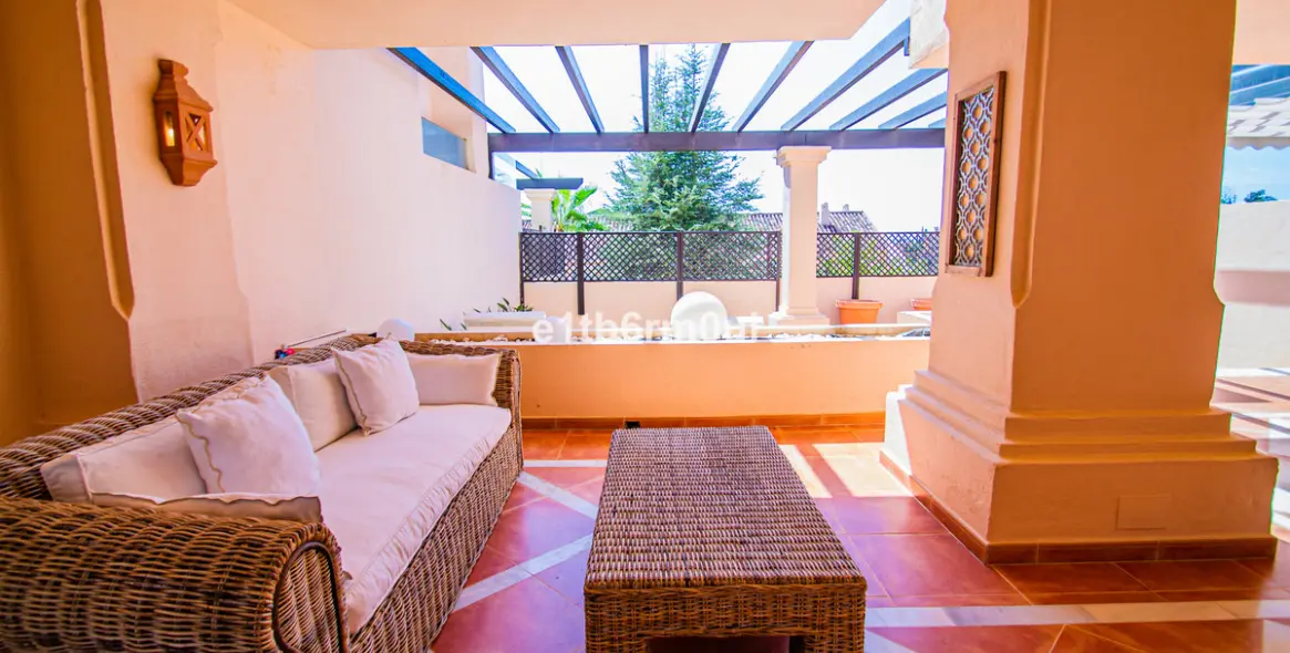 Venta de apartamento en planta baja en Nueva Andalucía 29