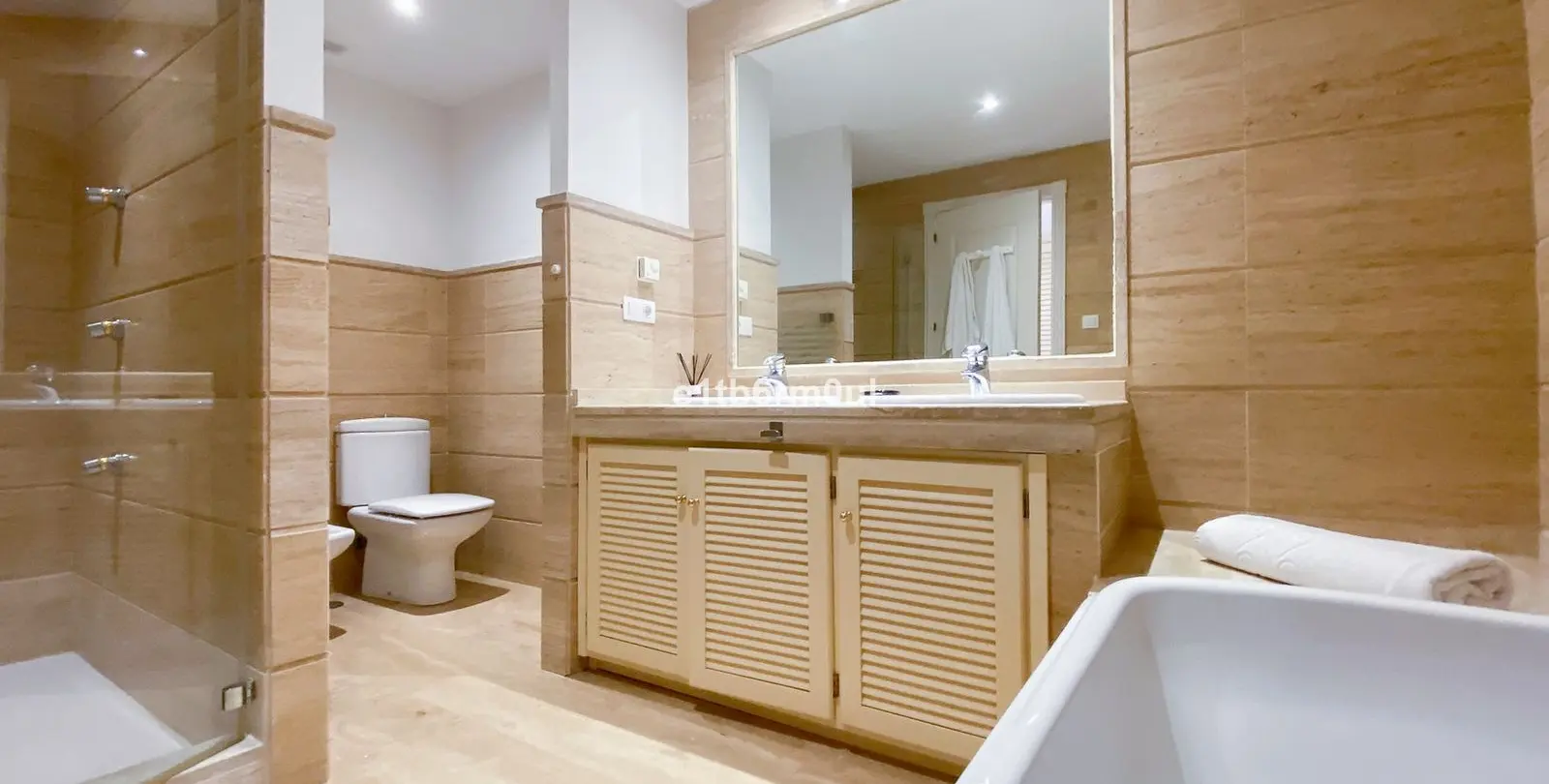 Sale of ground floor apartment in Nueva Andalucía 9