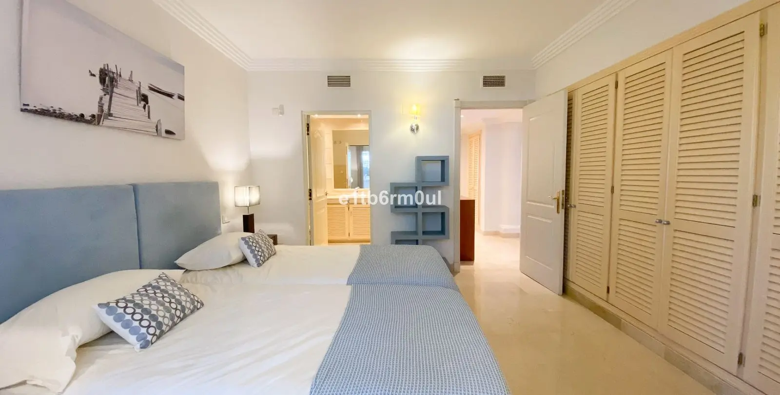 Sale of ground floor apartment in Nueva Andalucía 14