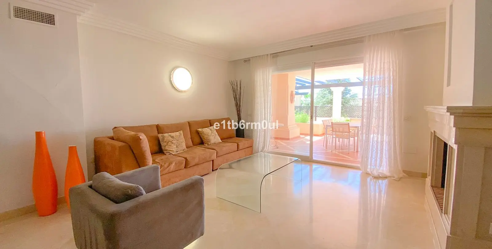Sale of ground floor apartment in Nueva Andalucía 20