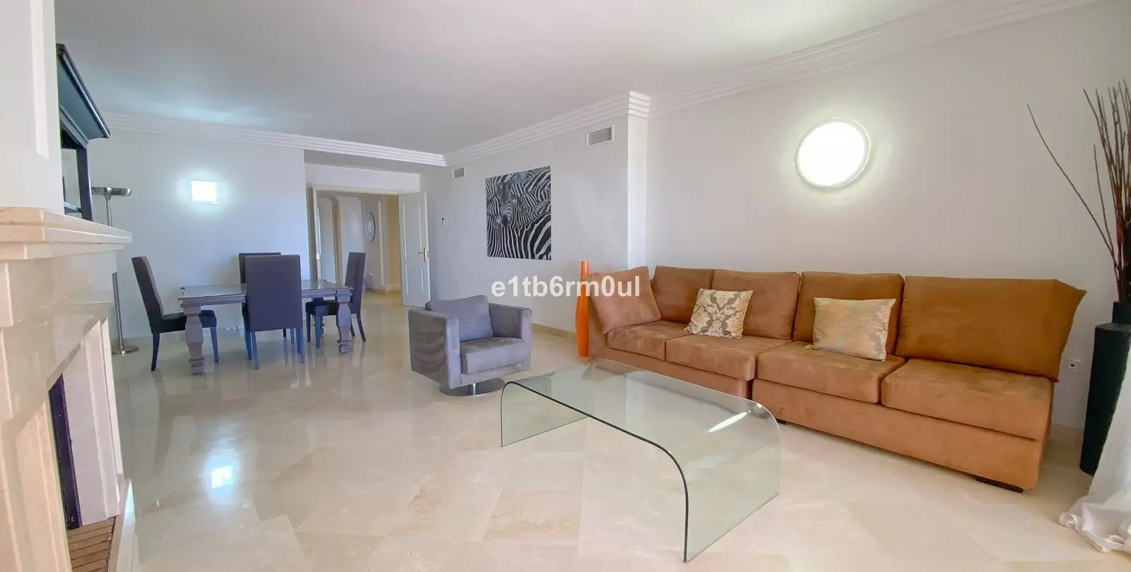 Sale of ground floor apartment in Nueva Andalucía 21