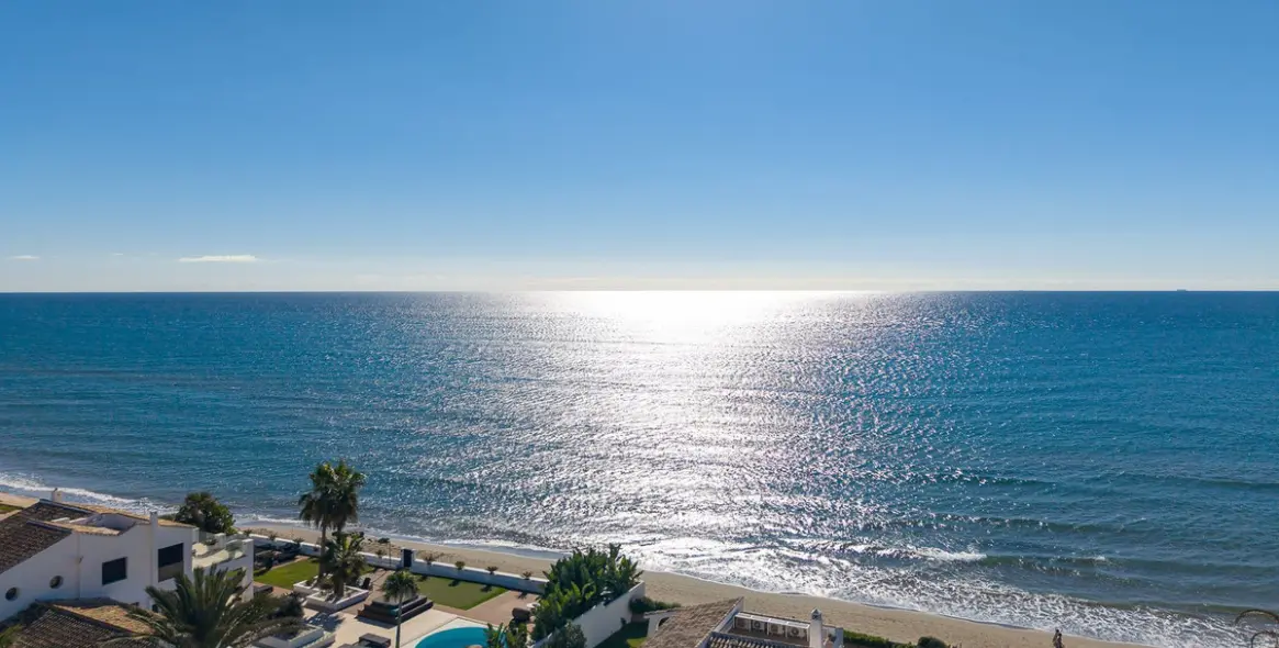 Sale of detached villa in Marbesa 1