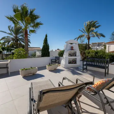 Sale of detached villa in Marbesa