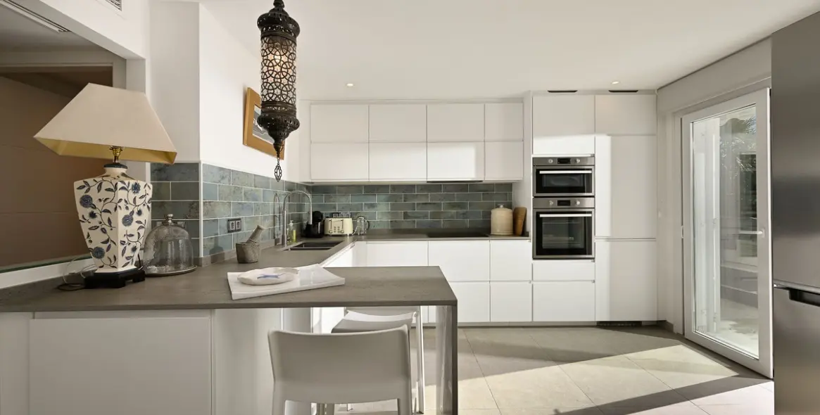 Sale of detached villa in Marbesa 5