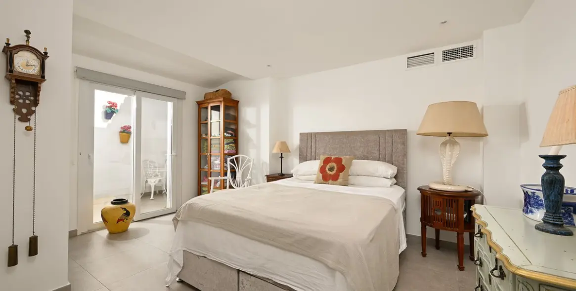 Sale of detached villa in Marbesa 7