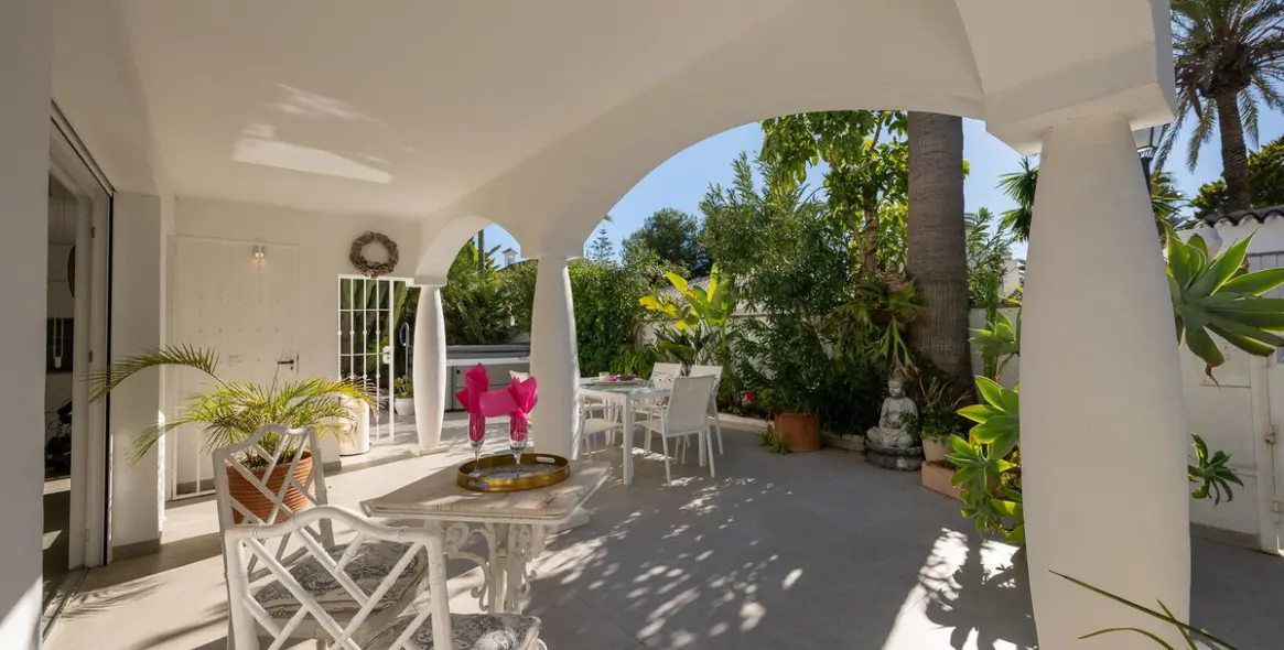 Sale of detached villa in Marbesa 20