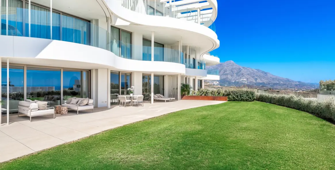 Short-term rent of ground floor apartment in Benahavís 1