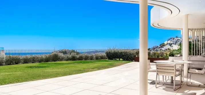 Short-term rent of ground floor apartment in Benahavís 2