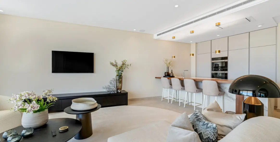 Short-term rent of ground floor apartment in Benahavís 11