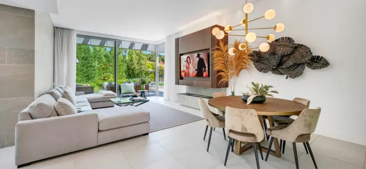 Продажа  отдельно стоящей виллы в El Paraiso 1