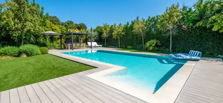 Продажа  отдельно стоящей виллы в El Paraiso 2