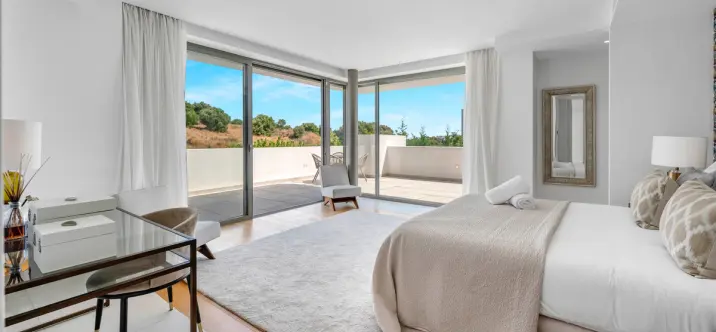 Продажа  отдельно стоящей виллы в El Paraiso 3