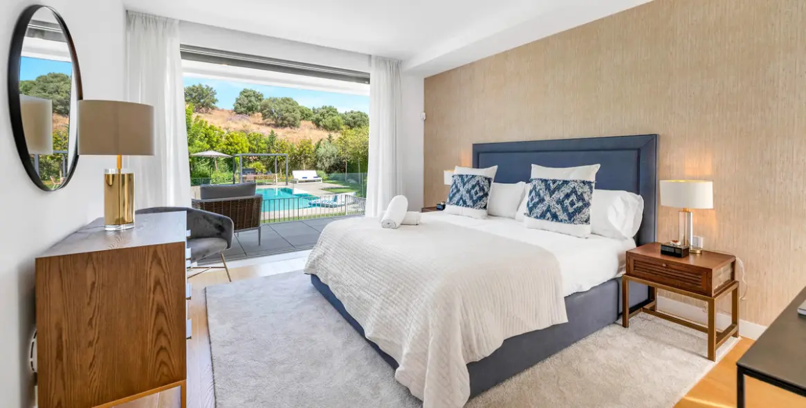 Продажа  отдельно стоящей виллы в El Paraiso 7