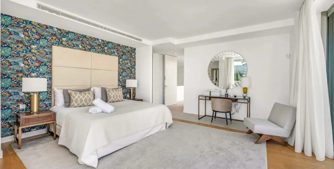 Продажа  отдельно стоящей виллы в El Paraiso 11