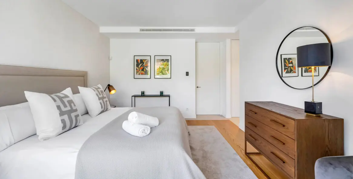 Продажа  отдельно стоящей виллы в El Paraiso 13