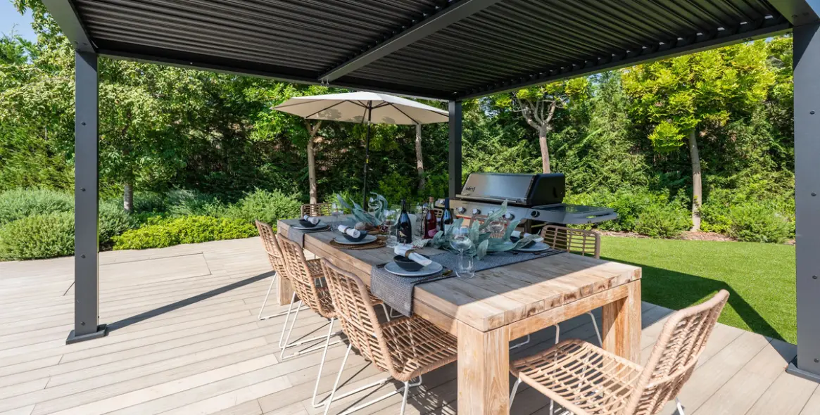 Sale of detached villa in El Paraiso 34