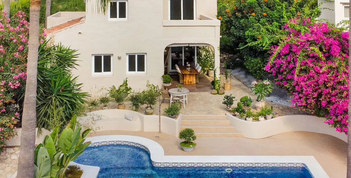 Краткосрочная аренда  отдельно стоящей виллы в Calahonda 1